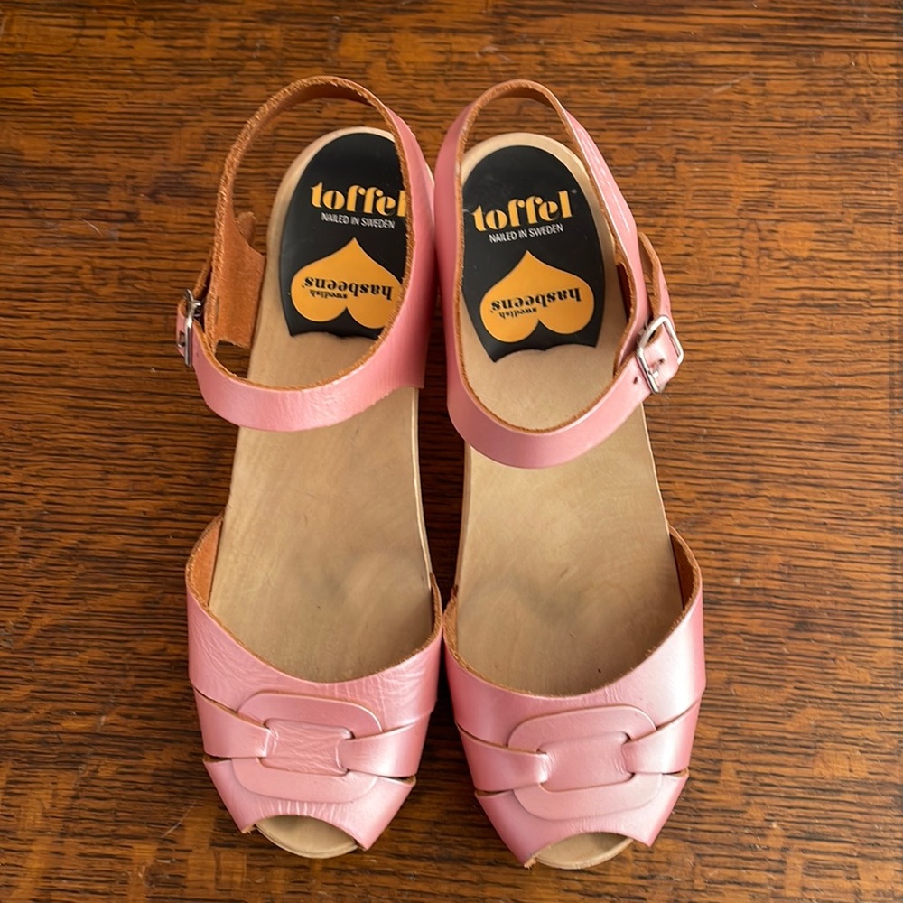 Pink high heel Swedish hasbeens
